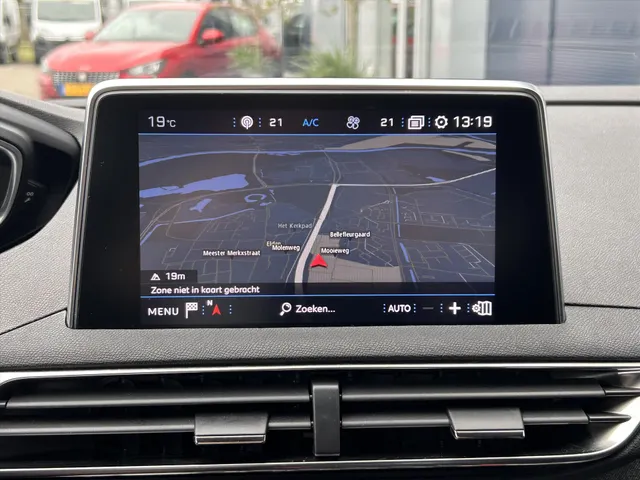 
Peugeot 5008 1.2 PureTech 130pk Blue Lease Premium | Navigatie | Parkeercamera + sensoren voor en achter | Cruise controle | Leder | Automatische klep | vol									