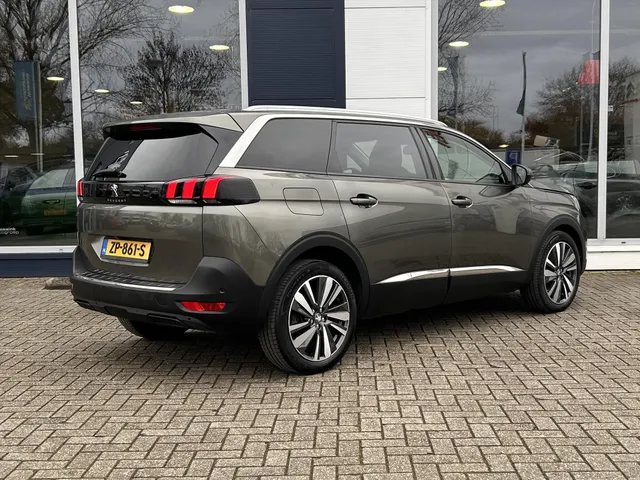 
Peugeot 5008 1.2 PureTech 130pk Blue Lease Premium | Navigatie | Parkeercamera + sensoren voor en achter | Cruise controle | Leder | Automatische klep | vol									