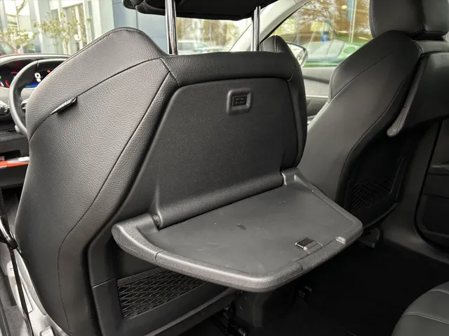 
Peugeot 5008 1.2 PureTech 130pk Blue Lease Premium | Navigatie | Parkeercamera + sensoren voor en achter | Cruise controle | Leder | Automatische klep | vol									