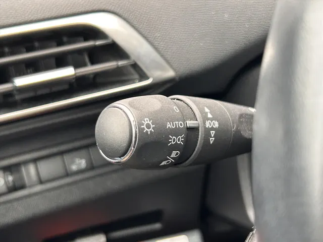 
Peugeot 5008 1.2 PureTech 130pk Blue Lease Premium | Navigatie | Parkeercamera + sensoren voor en achter | Cruise controle | Leder | Automatische klep | vol									