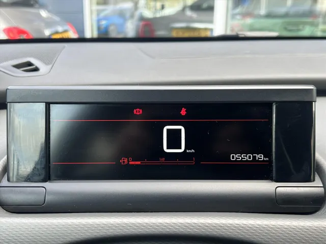 
Citroën C4 Cactus 110pk Feel | Pack Relax | Climate control | Cruise control | Navigatie | Trekhaak | Parkeercamera achter vol									