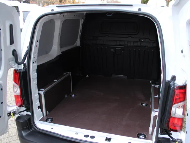 
Peugeot Partner 1.5 BlueHDi 100pk | Cruise Control | Apple Carplay / Android Auto | vol									