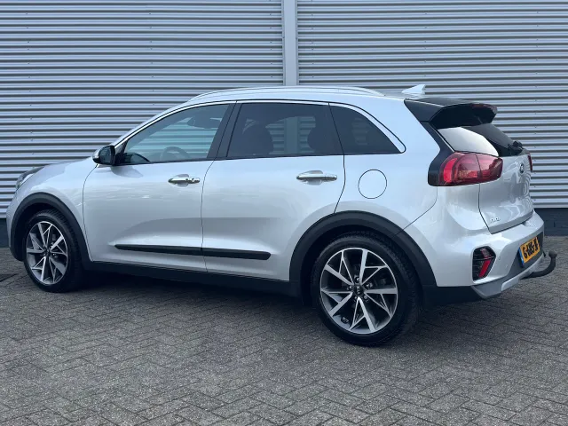 
								Kia Niro 1.6 GDi Hybrid 141pk DCT6 ExecutiveLine | Trekhaak | Stoelkoeling | Schuif/Kanteldak | Stoel/Stuurwielverwarming | JBL | Memory | vol									