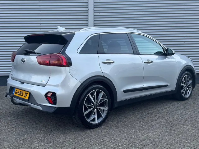 
								Kia Niro 1.6 GDi Hybrid 141pk DCT6 ExecutiveLine | Trekhaak | Stoelkoeling | Schuif/Kanteldak | Stoel/Stuurwielverwarming | JBL | Memory | vol									