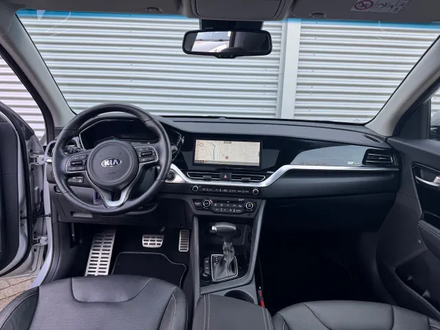 
								Kia Niro 1.6 GDi Hybrid 141pk DCT6 ExecutiveLine | Trekhaak | Stoelkoeling | Schuif/Kanteldak | Stoel/Stuurwielverwarming | JBL | Memory | vol									