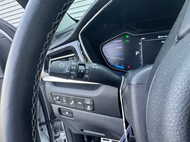 
								Kia Niro 1.6 GDi Hybrid 141pk DCT6 ExecutiveLine | Trekhaak | Stoelkoeling | Schuif/Kanteldak | Stoel/Stuurwielverwarming | JBL | Memory | vol									