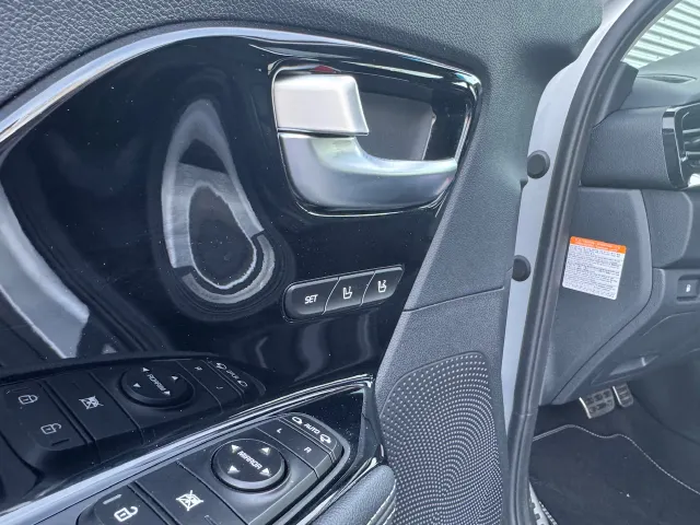 
								Kia Niro 1.6 GDi Hybrid 141pk DCT6 ExecutiveLine | Trekhaak | Stoelkoeling | Schuif/Kanteldak | Stoel/Stuurwielverwarming | JBL | Memory | vol									