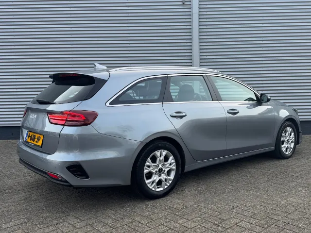 
Kia Ceed Sportswagon Sw 1.0 T-GDi 120pk DynamicLine | Trekhaak | Navigatie | Camera | Lichtmetalen Velgen | Climate Control | vol									