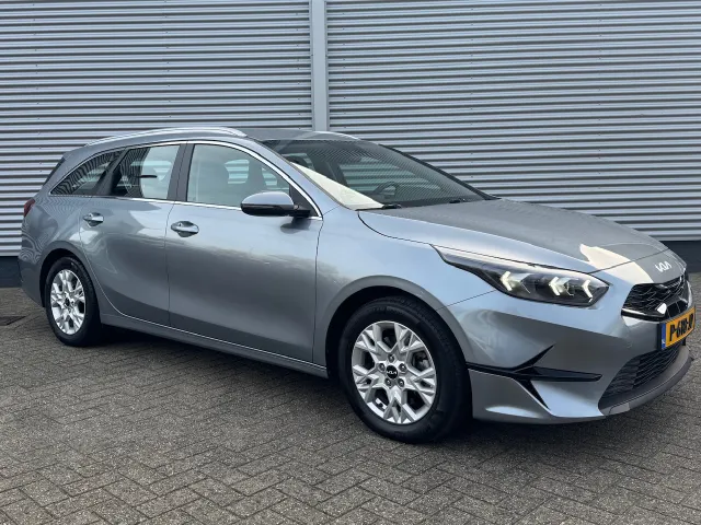 
Kia Ceed Sportswagon Sw 1.0 T-GDi 120pk DynamicLine | Trekhaak | Navigatie | Camera | Lichtmetalen Velgen | Climate Control | vol									