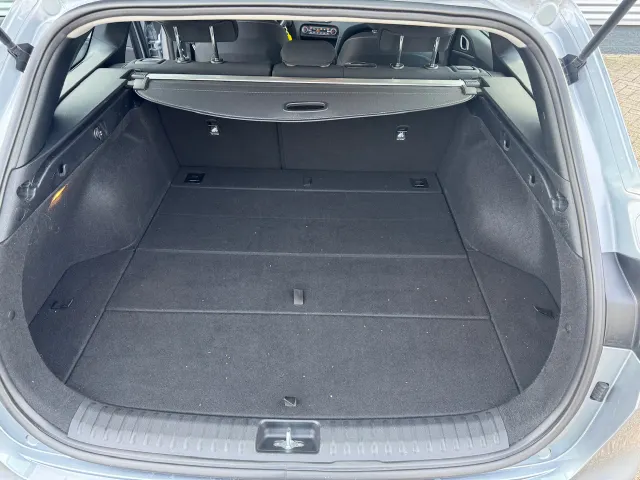 
Kia Ceed Sportswagon Sw 1.0 T-GDi 120pk DynamicLine | Trekhaak | Navigatie | Camera | Lichtmetalen Velgen | Climate Control | vol									