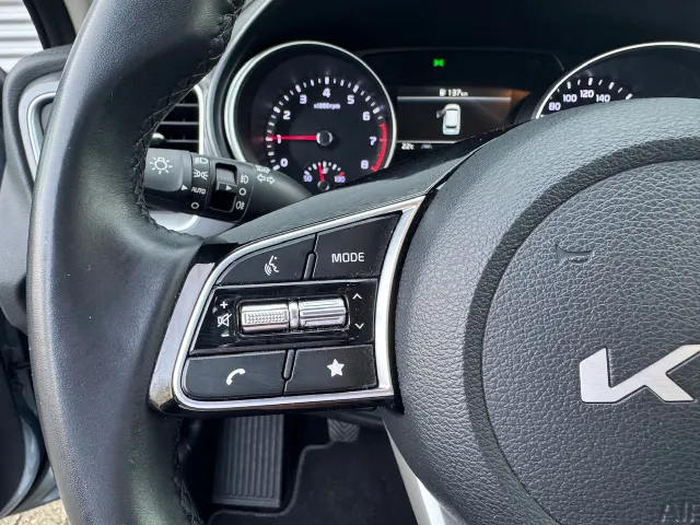 
Kia Ceed Sportswagon Sw 1.0 T-GDi 120pk DynamicLine | Trekhaak | Navigatie | Camera | Lichtmetalen Velgen | Climate Control | vol									