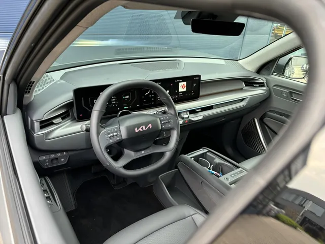 
Kia EV9 99,8kWh 204pk RWD Air | 7 persoons | LM Velgen| vol									