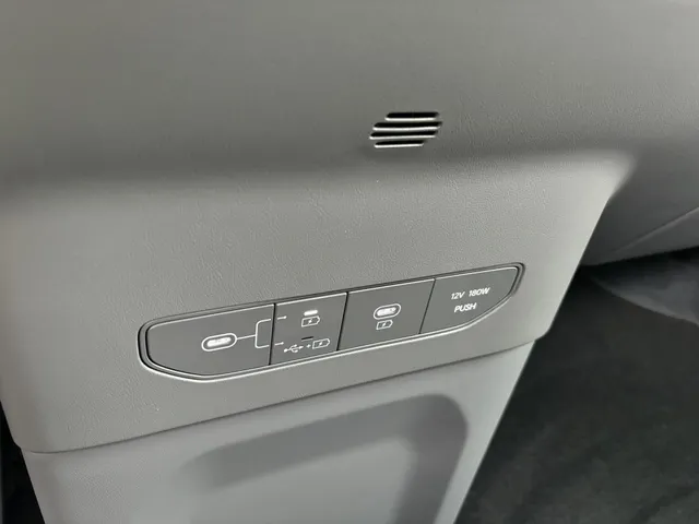 
Kia EV9 99,8kWh 204pk RWD Air | 7 persoons | LM Velgen| vol									