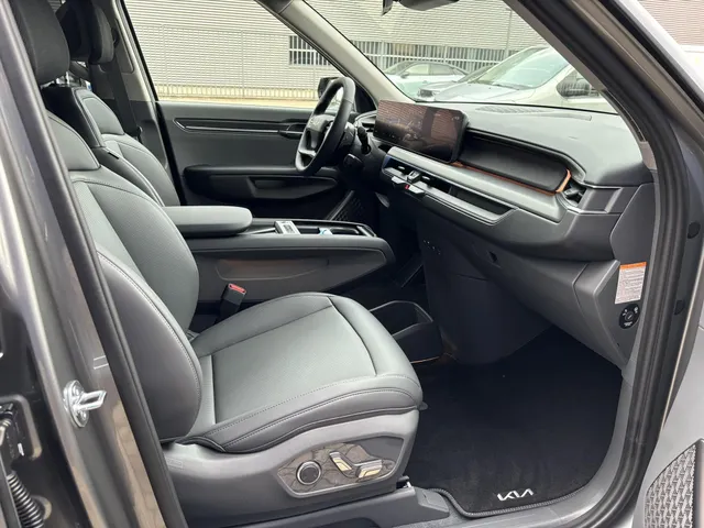 
Kia EV9 99,8kWh 204pk RWD Air | 7 persoons | LM Velgen| vol									