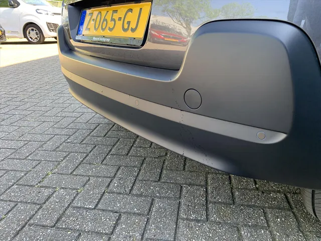 
Citroën C3 1.2 5-drs 83pk Plus | Navigatie | Climate control | Cruise control | Blue tooth | Apple Carplay&Android Auto | Parkeersensoren achter vol									