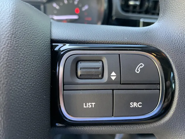 
Citroën C3 1.2 5-drs 83pk Plus | Navigatie | Climate control | Cruise control | Blue tooth | Apple Carplay&Android Auto | Parkeersensoren achter vol									