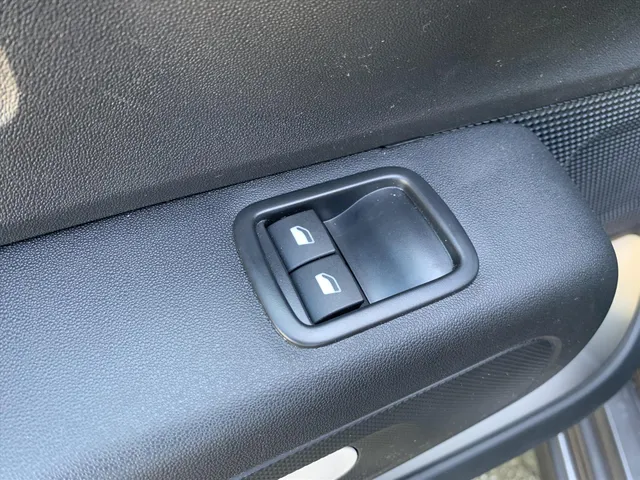 
Citroën C3 1.2 5-drs 83pk Plus | Navigatie | Climate control | Cruise control | Blue tooth | Apple Carplay&Android Auto | Parkeersensoren achter vol									