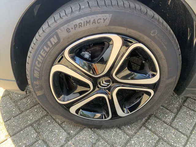 
Citroën C3 1.2 5-drs 83pk Plus | Navigatie | Climate control | Cruise control | Blue tooth | Apple Carplay&Android Auto | Parkeersensoren achter vol									