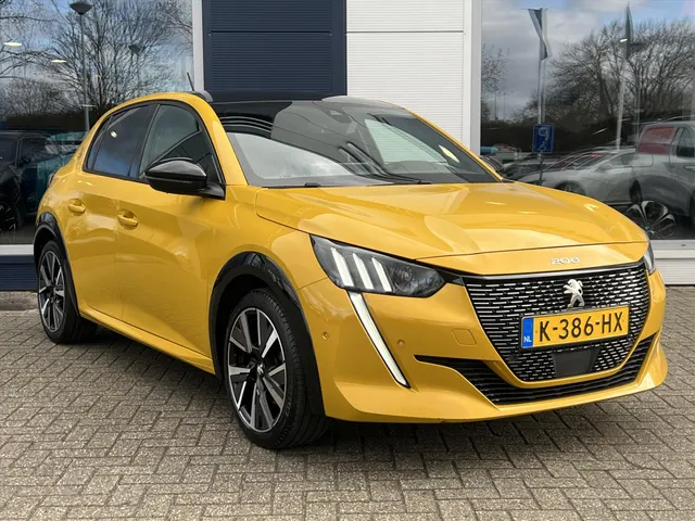 
Peugeot 208 1.2 PureTech 100pk GT-Line | Navigatie | Cruise Controle | Camera | Trekhaak | vol									