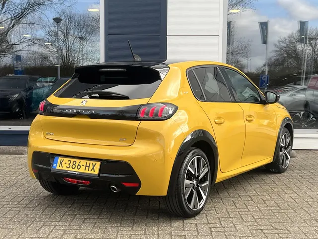 
Peugeot 208 1.2 PureTech 100pk GT-Line | Navigatie | Cruise Controle | Camera | Trekhaak | vol									