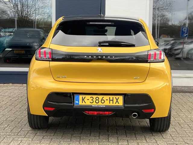 
Peugeot 208 1.2 PureTech 100pk GT-Line | Navigatie | Cruise Controle | Camera | Trekhaak | vol									