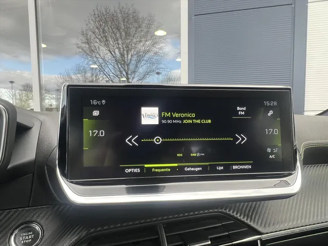 
Peugeot 208 1.2 PureTech 100pk GT-Line | Navigatie | Cruise Controle | Camera | Trekhaak | vol									