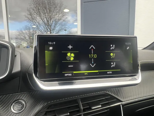 
Peugeot 208 1.2 PureTech 100pk GT-Line | Navigatie | Cruise Controle | Camera | Trekhaak | vol									