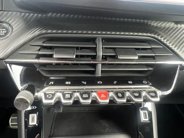 
Peugeot 208 1.2 PureTech 100pk GT-Line | Navigatie | Cruise Controle | Camera | Trekhaak | vol									