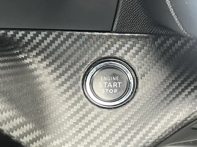 
Peugeot 208 1.2 PureTech 100pk GT-Line | Navigatie | Cruise Controle | Camera | Trekhaak | vol									