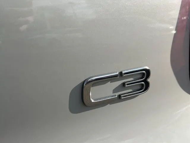 
Citroën C3 1.2 PureTech 110pk Shine | Navigatie | Parkeercamera | Cruise Control | Climate Control | Trekhaak | vol									