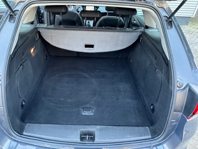 
Opel Astra 1.4 Turbo 150pk Business+ | Schuif/Kanteldak | Trekhaak | Navigatie | vol									