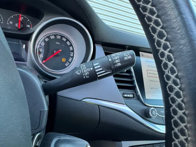 
Opel Astra 1.4 Turbo 150pk Business+ | Schuif/Kanteldak | Trekhaak | Navigatie | vol									