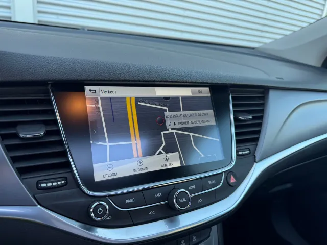 
Opel Astra 1.4 Turbo 150pk Business+ | Schuif/Kanteldak | Trekhaak | Navigatie | vol									