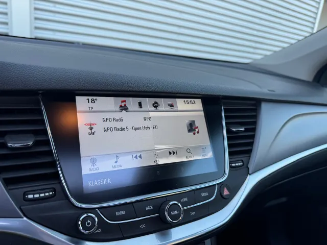 
Opel Astra 1.4 Turbo 150pk Business+ | Schuif/Kanteldak | Trekhaak | Navigatie | vol									