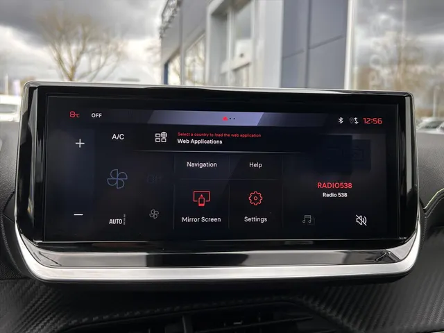 
Peugeot 2008 1.2 Puretech 130pk GT Automaat | Navigatie | Parkeerhulp voor en achter | Apple Carplay | Isofix | 3D cockpit | Parkeercamera achter | Androidauto | vol									