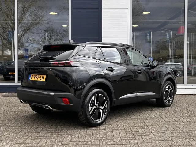 
Peugeot 2008 1.2 Puretech 130pk GT Automaat | Navigatie | Parkeerhulp voor en achter | Apple Carplay | Isofix | 3D cockpit | Parkeercamera achter | Androidauto | vol									
