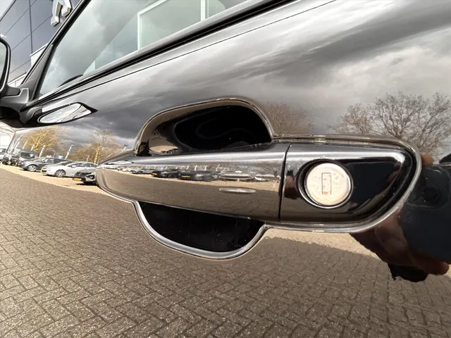 
Peugeot 2008 1.2 Puretech 130pk GT Automaat | Navigatie | Parkeerhulp voor en achter | Apple Carplay | Isofix | 3D cockpit | Parkeercamera achter | Androidauto | vol									