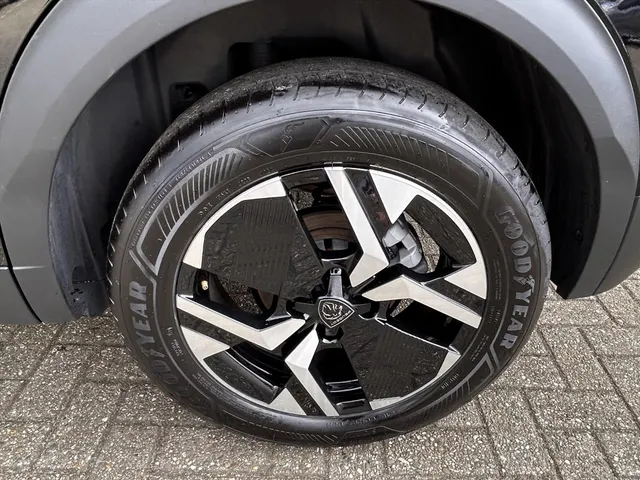 
Peugeot 2008 1.2 Puretech 130pk GT Automaat | Navigatie | Parkeerhulp voor en achter | Apple Carplay | Isofix | 3D cockpit | Parkeercamera achter | Androidauto | vol									