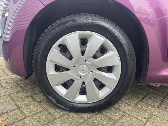 
Peugeot 107 1.0 68PK 5D Active | Airco | Elektrische ramen | Toerenteller | vol									