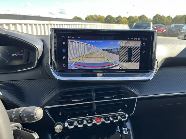 
Peugeot 208 1.2 PureTech 100pk Allure | Navigatie | Stoelverwarming | Vision Pack vol									