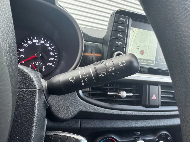 
Kia Picanto 1.0 CVVT 66 PK 5D ComfortPlusLine | Navigatie | Airco | Camera | Lichtmetalen Velgen | vol									