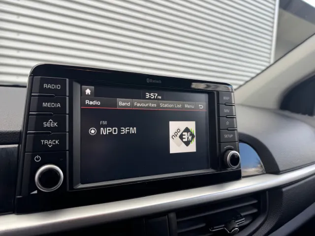 
Kia Picanto 1.0 CVVT 66 PK 5D ComfortPlusLine | Navigatie | Airco | Camera | Lichtmetalen Velgen | vol									