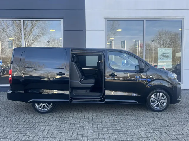 
								Peugeot Expert Dubbel Cabine 5-Zits 2.0 BlueHDi 180pk Automaat | Navigatie | Lederen bekleding met stoelverwarming | Climate control | Cruise control | Camera | vol									
