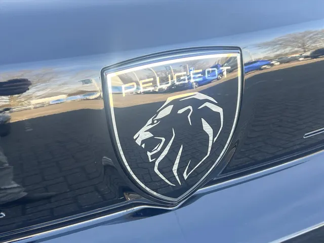 
								Peugeot Expert Dubbel Cabine 5-Zits 2.0 BlueHDi 180pk Automaat | Navigatie | Lederen bekleding met stoelverwarming | Climate control | Cruise control | Camera | vol									