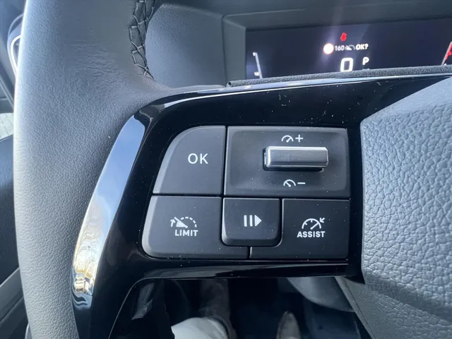 
								Peugeot Expert Dubbel Cabine 5-Zits 2.0 BlueHDi 180pk Automaat | Navigatie | Lederen bekleding met stoelverwarming | Climate control | Cruise control | Camera | vol									