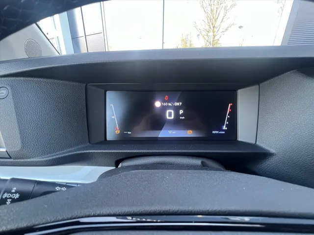 
								Peugeot Expert Dubbel Cabine 5-Zits 2.0 BlueHDi 180pk Automaat | Navigatie | Lederen bekleding met stoelverwarming | Climate control | Cruise control | Camera | vol									