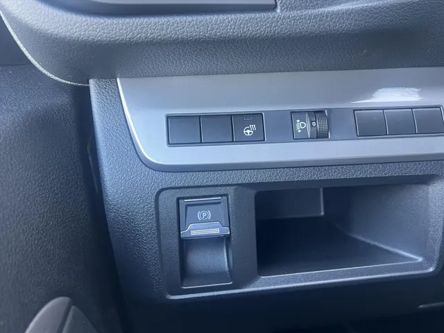 
								Peugeot Expert Dubbel Cabine 5-Zits 2.0 BlueHDi 180pk Automaat | Navigatie | Lederen bekleding met stoelverwarming | Climate control | Cruise control | Camera | vol									