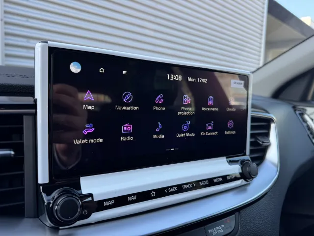 
Kia Ceed Sportswagon Sw 1.0 T-GDi 100pk DynamicPlusLine | Stoel/Stuurwielverwarming | Navigatie | Climate Control | Elektrische Klep | vol									