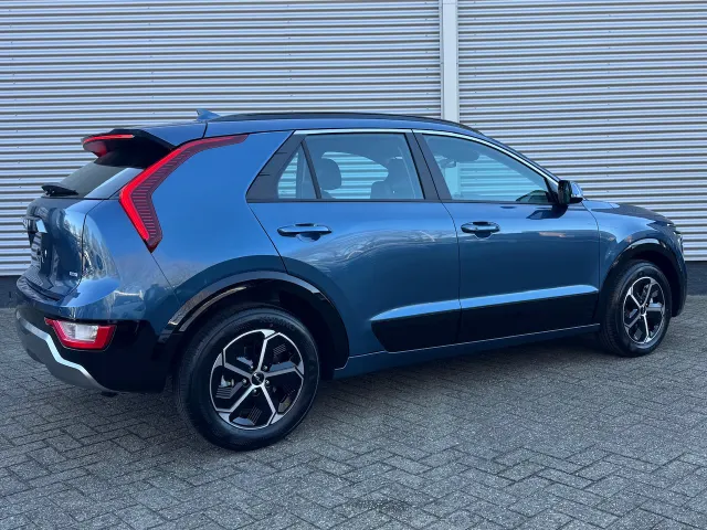 
Kia Niro 1.6 GDi Hybrid 129pk DCT6 DynamicLine | Navigatie | Climate Control | Sensoren | vol									