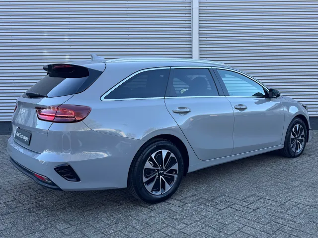 
								Kia Ceed 1.0 T-GDi 100pk Design Edition | JBL | Stoel/Stuurwielverwarming | Navigatie | Climate Control | vol									